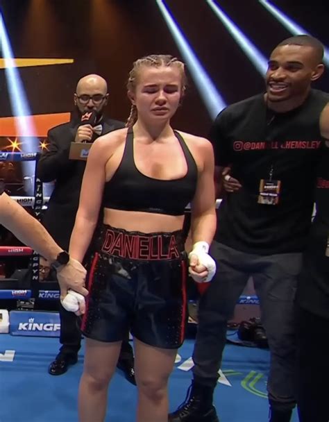 boxer flashes audience|Daniella Hemsley scores big win after flashing audience post